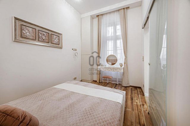 Eladó téglalakás, Budapesten, VI. kerületben 199 M Ft, 4 szobás
