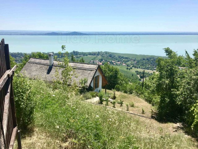 Eladó családi ház, Badacsonytomajon 189 M Ft, 2 szobás