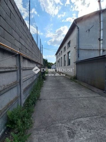 Eladó ipari ingatlan, Dunaharasztin 75 M Ft / költözzbe.hu