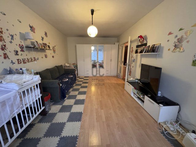 Eladó panellakás, Dunakeszin 62.99 M Ft, 3 szobás