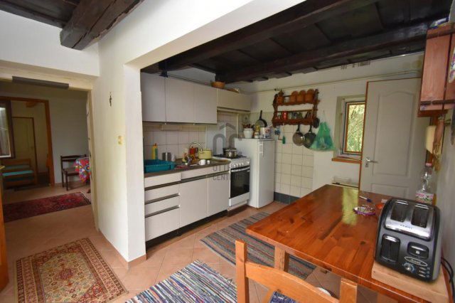 Eladó családi ház, Batykon 24 M Ft, 3 szobás