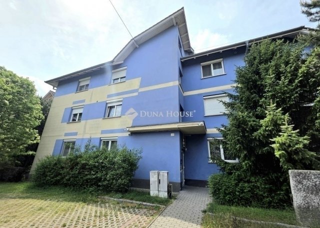 Eladó téglalakás, Szigetszentmiklóson 72.9 M Ft, 3 szobás