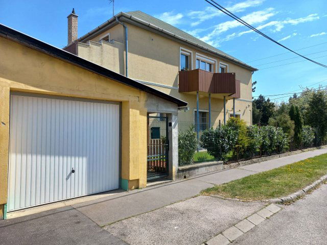 Eladó téglalakás, Budapesten, XX. kerületben 59.5 M Ft