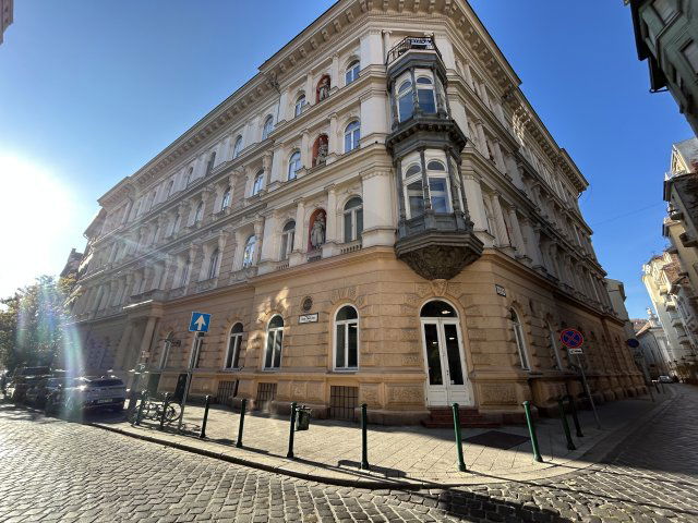 Eladó téglalakás, Budapesten, V. kerületben 249.9 M Ft