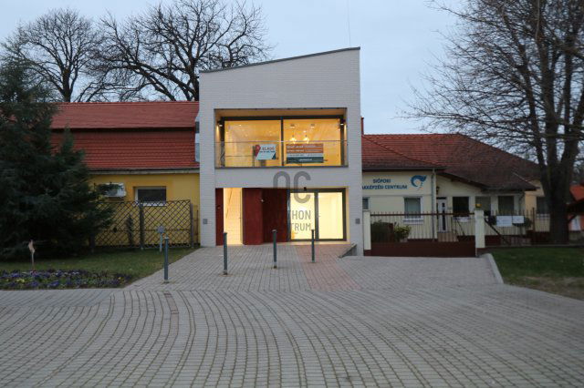 Kiadó ipari ingatlan, Siófokon 324 E Ft / hó