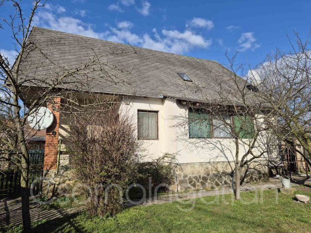 Eladó családi ház, Egyházaskeszőn 38 M Ft, 5 szobás