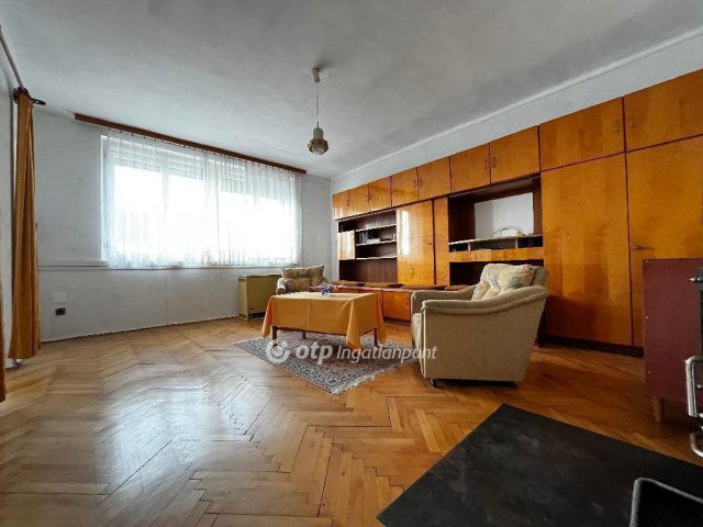 Eladó családi ház, Győrött 69.5 M Ft, 2+2 szobás