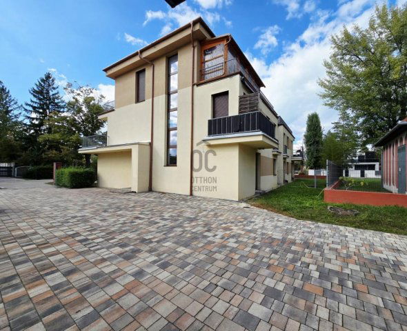 Eladó téglalakás, Zamárdiban 99.5 M Ft, 3 szobás