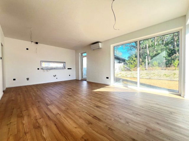 Eladó családi ház, Mogyoródon 149.9 M Ft, 5 szobás