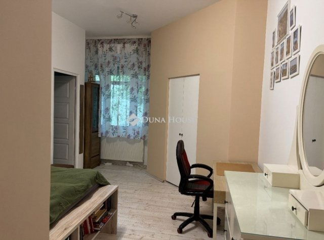 Eladó téglalakás, Budapesten, II. kerületben 79.8 M Ft, 2 szobás