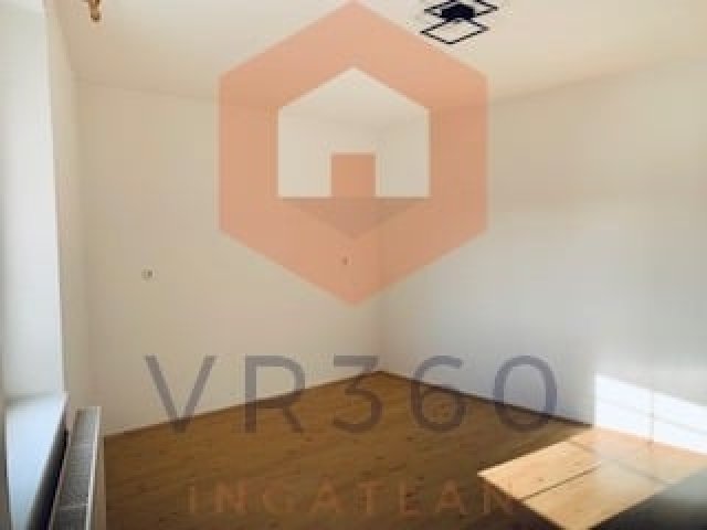 Kiadó téglalakás, albérlet, Pécsett 180 E Ft / hó, 2 szobás