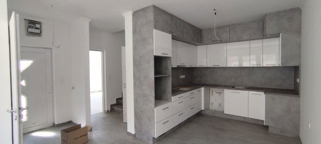 Eladó téglalakás, Szigetszentmártonban 69.9 M Ft, 4 szobás