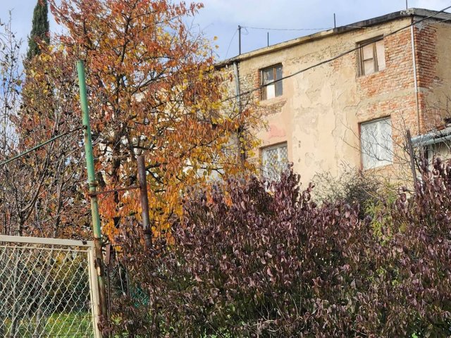 Eladó ikerház, Pécsett 27 M Ft, 4 szobás / költözzbe.hu