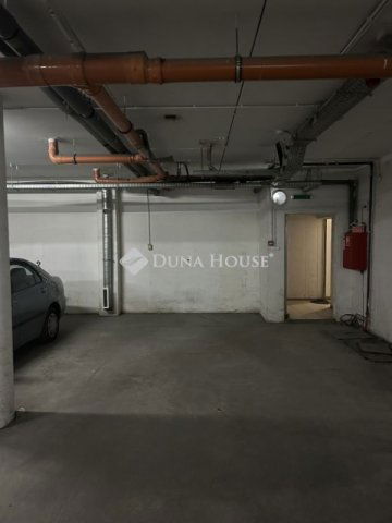 Eladó garázs, Budapesten, VIII. kerületben 4.9 M Ft