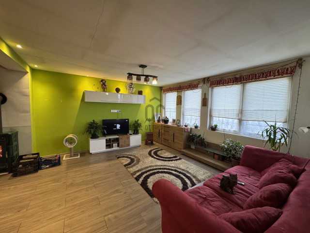 Eladó ikerház, Nyíregyházán 38.5 M Ft, 4 szobás