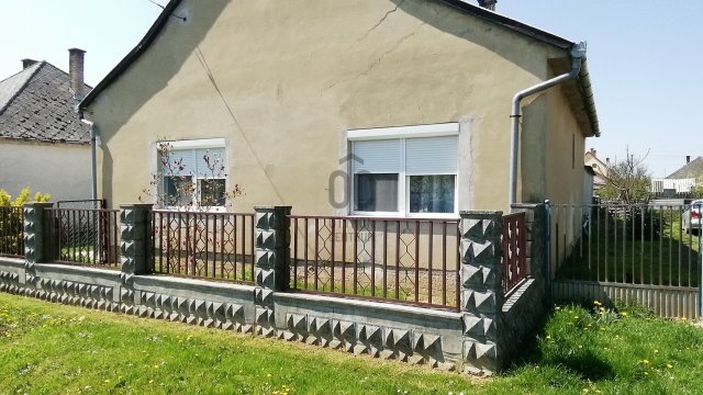 Eladó családi ház, Barcson 29.5 M Ft, 3 szobás