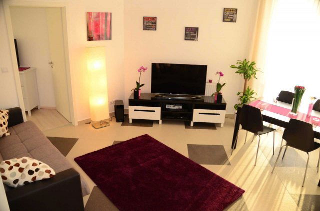 Kiadó téglalakás, albérlet, XI. kerületben, Fehérvári úton