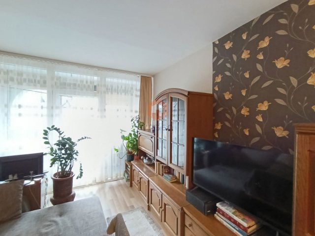 Eladó panellakás, Pécsett, Olga utcában 53.5 M Ft, 3 szobás