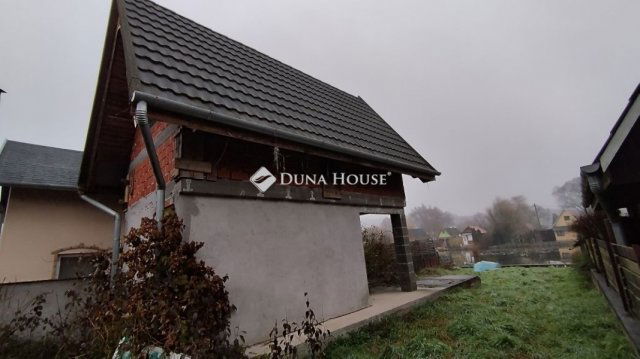 Eladó nyaraló, Pécelen 22 M Ft, 2 szobás / költözzbe.hu