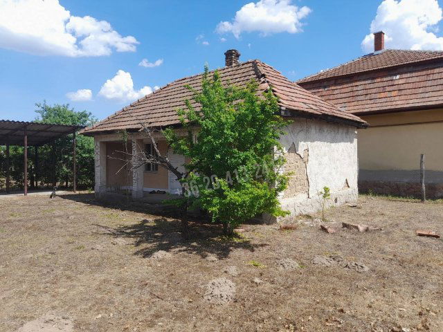 Eladó telek, Albertirsán, Madách utcában 13.5 M Ft
