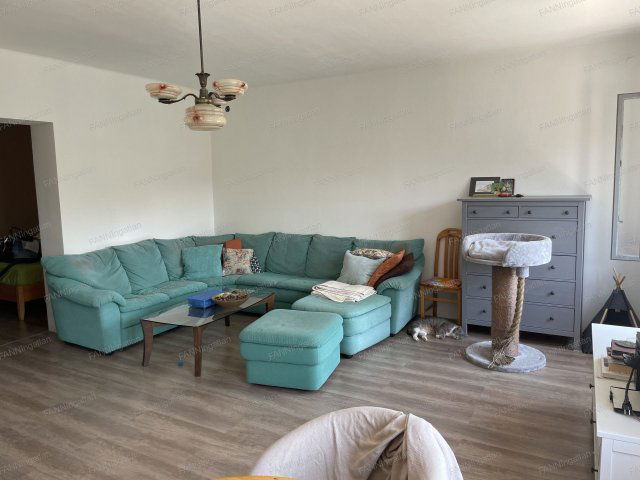 Eladó családi ház, Pilismaróton 69.9 M Ft, 3+3 szobás