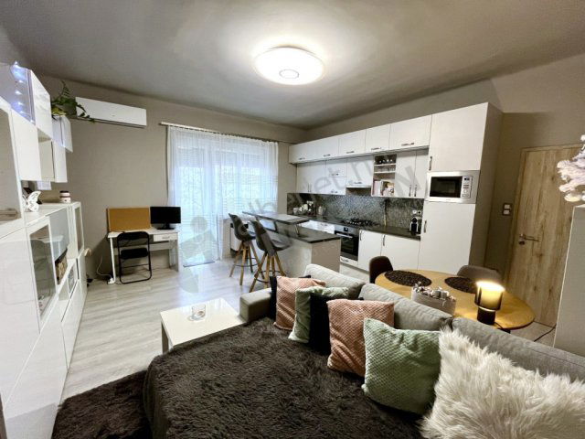 Kiadó téglalakás, albérlet, XIII. kerületben, Gyöngyösi utcában