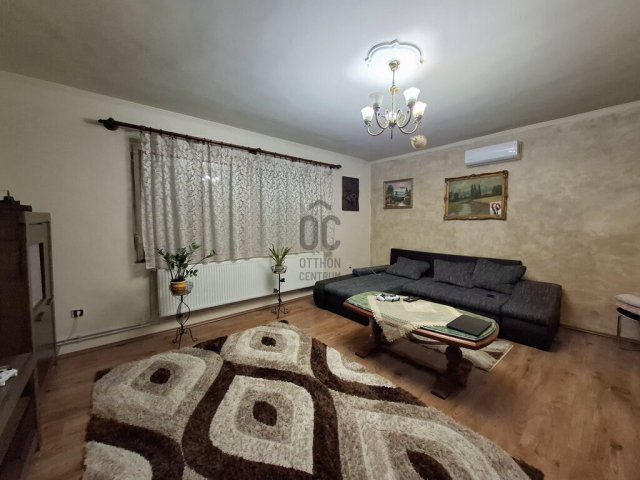 Eladó családi ház, Cegléden 69.9 M Ft, 5 szobás