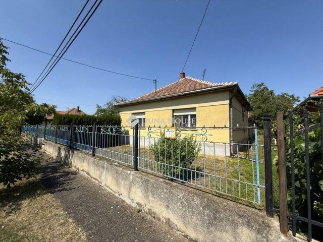 Eladó családi ház, Budapesten, XVII. kerületben 109 M Ft