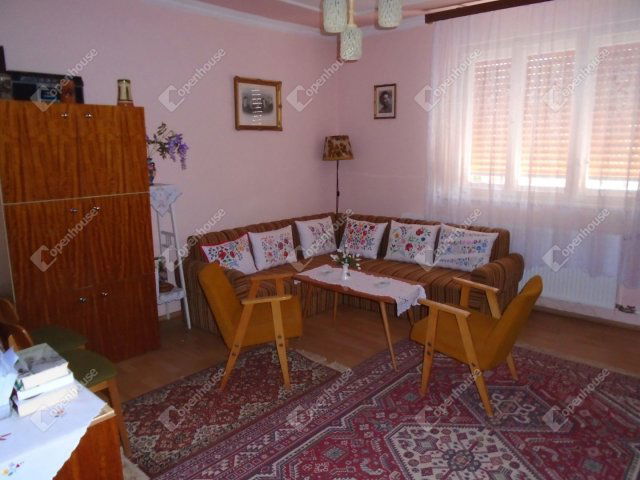 Eladó családi ház, Csépán 12.5 M Ft, 3 szobás