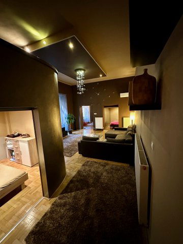 Kiadó téglalakás, albérlet, VII. kerületben, Rákóczi úton