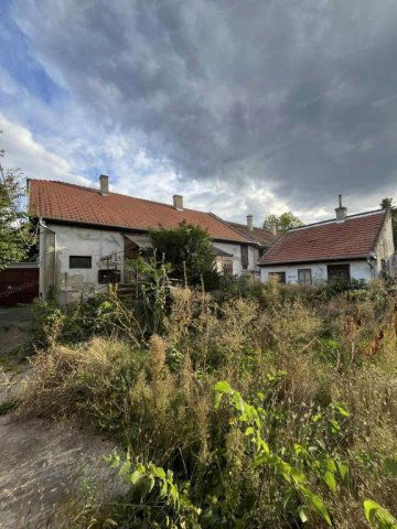 Eladó családi ház, Kecskeméten 65 M Ft, 5 szobás