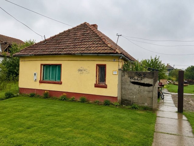Eladó családi ház, Dobozon 6.5 M Ft, 2 szobás