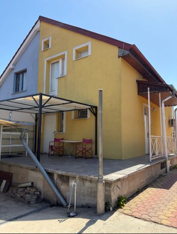 Eladó családi ház, Felsőpakonyban 78.5 M Ft, 1+3 szobás