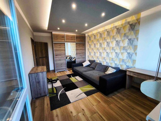 Kiadó panellakás, albérlet, Debrecenben, Görgey utcában