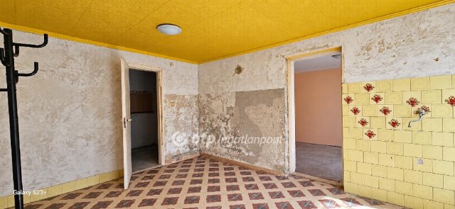 Eladó családi ház, Nagykőrösön 19.8 M Ft, 3 szobás