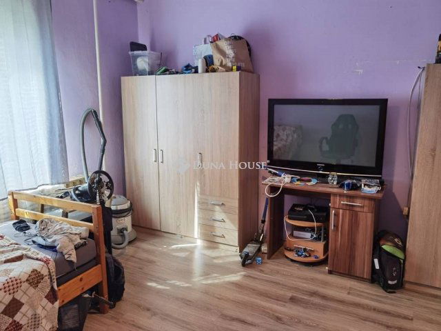 Eladó családi ház, Csákváron 39.5 M Ft, 3 szobás