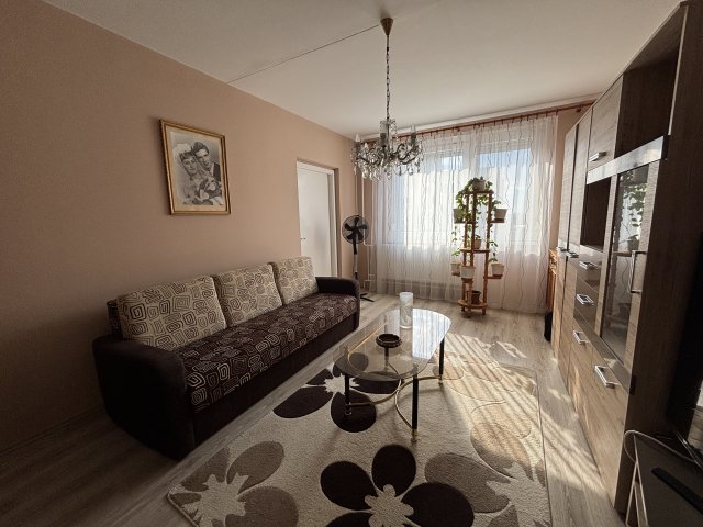 Eladó panellakás, Debrecenben, Kartács utcában 69.9 M Ft