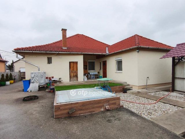 Eladó családi ház, Üllőn 95 M Ft, 2+2 szobás