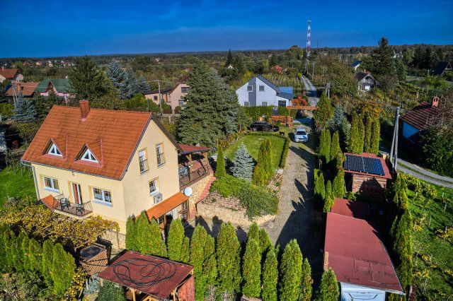 Eladó családi ház, Sárváron 119.9 M Ft, 5 szobás