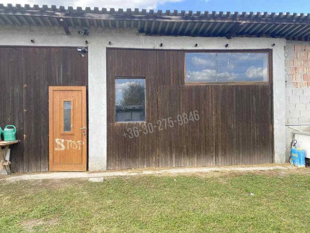 Kiadó ipari ingatlan, Zsámbékon, Etyeki utcában 250 E Ft / hó