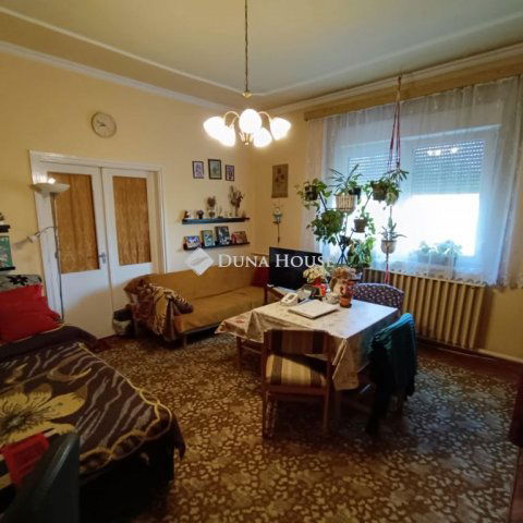 Eladó családi ház, Kecskeméten 62 M Ft, 3 szobás