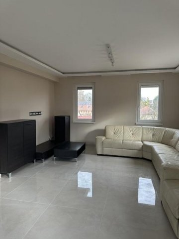Kiadó téglalakás, albérlet, Debrecenben 380 E Ft / hó, 3 szobás