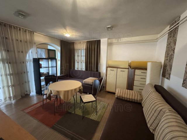 Eladó nyaraló, Siófokon 24 M Ft, 1 szobás / költözzbe.hu