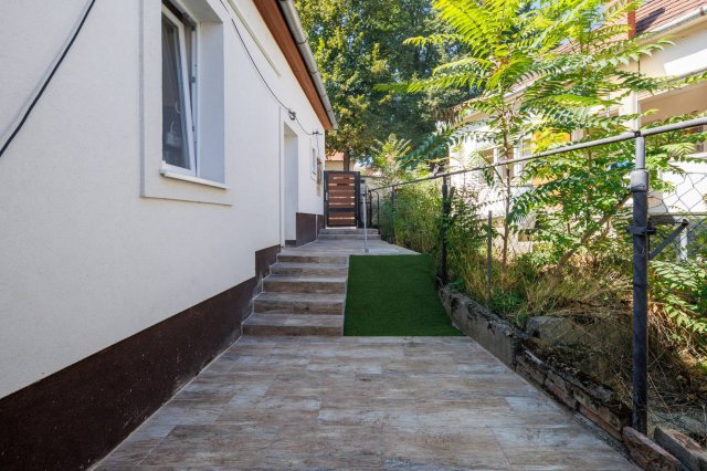 Eladó családi ház, Dorogon, Mátyás Király utcában 51 M Ft