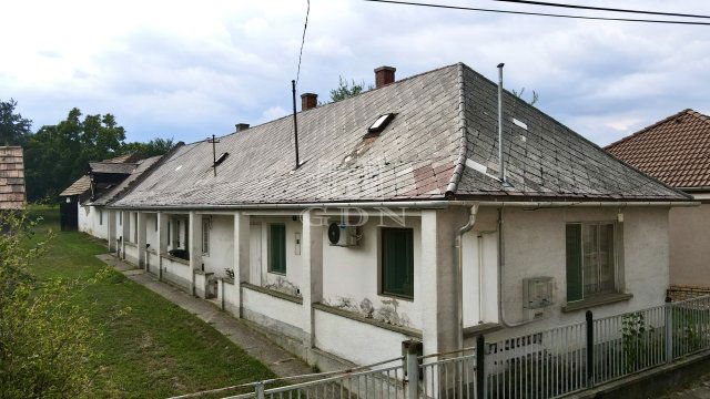 Eladó családi ház, Bodajkon 32.9 M Ft, 3 szobás