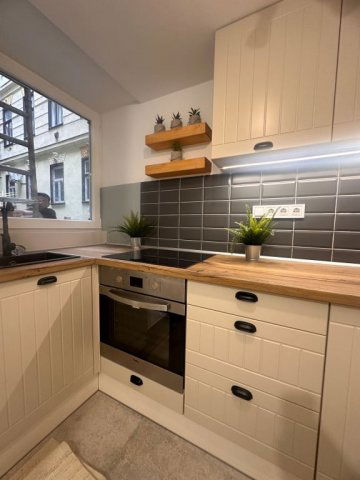 Eladó téglalakás, Budapesten, VII. kerületben 42 M Ft, 1 szobás