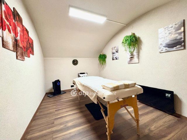 Eladó téglalakás, Budapesten, VII. kerületben 62.9 M Ft