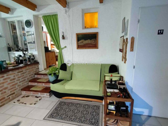 Eladó családi ház, Kisfaludon 95.5 M Ft, 2 szobás