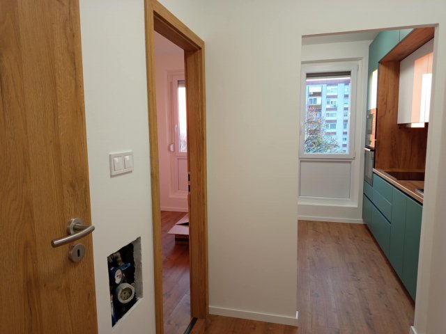 Eladó panellakás, Pécsett 44.9 M Ft, 1+1 szobás