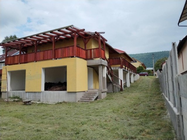 Eladó családi ház, Felsőtárkányban 89 M Ft, 5 szobás